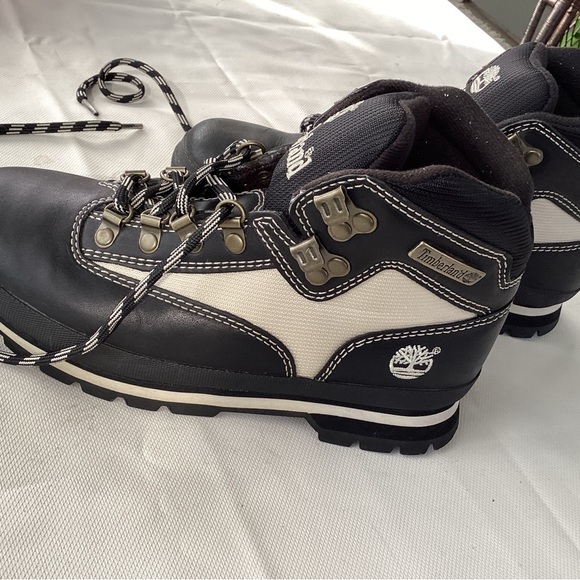 Timberland Hiking Boots size 8, Black and cream lace up, Leather - Picture 13 of 13